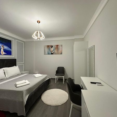 Hotel Imperiale Durres Bagian luar foto