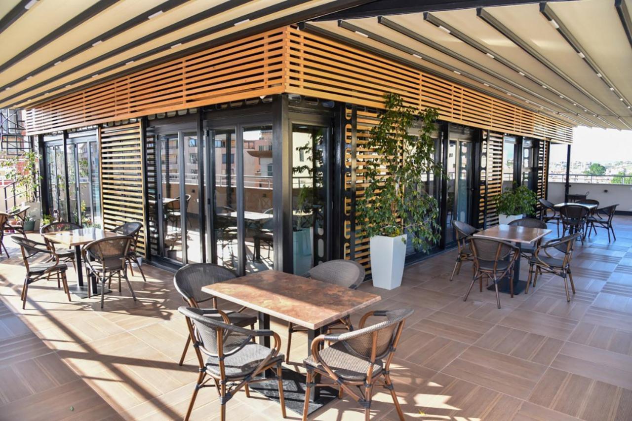 Hotel Imperiale Durres Bagian luar foto